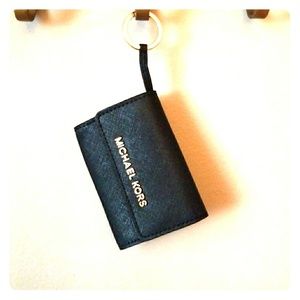 Michael Kors Coin Purse w/ ID pocket and Keychain